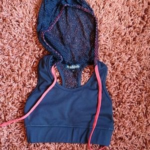 Madden black sports bra w/hood xs